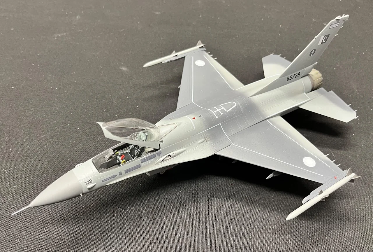 Italeri F-16A